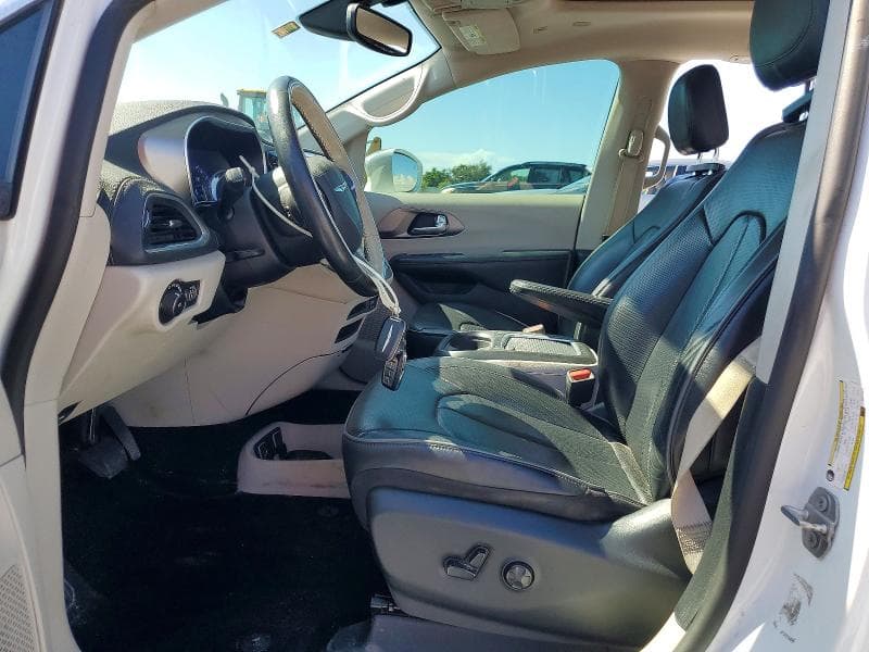 2019 CHRYSLER PACIFICA LIMITED 7