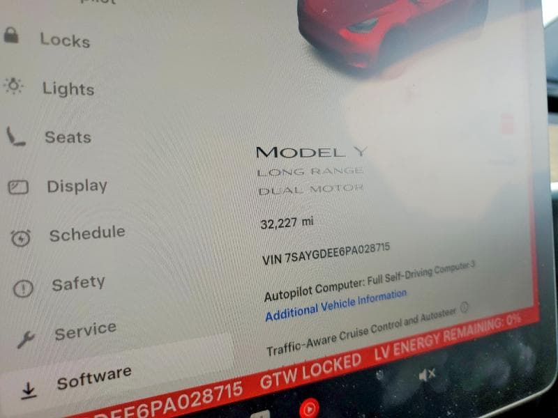 2023 TESLA MODEL Y 9