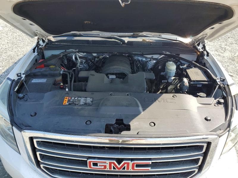 2017 GMC YUKON SLT 12