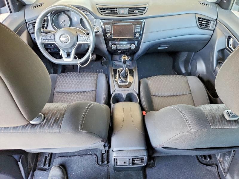 2018 NISSAN ROGUE SV 8