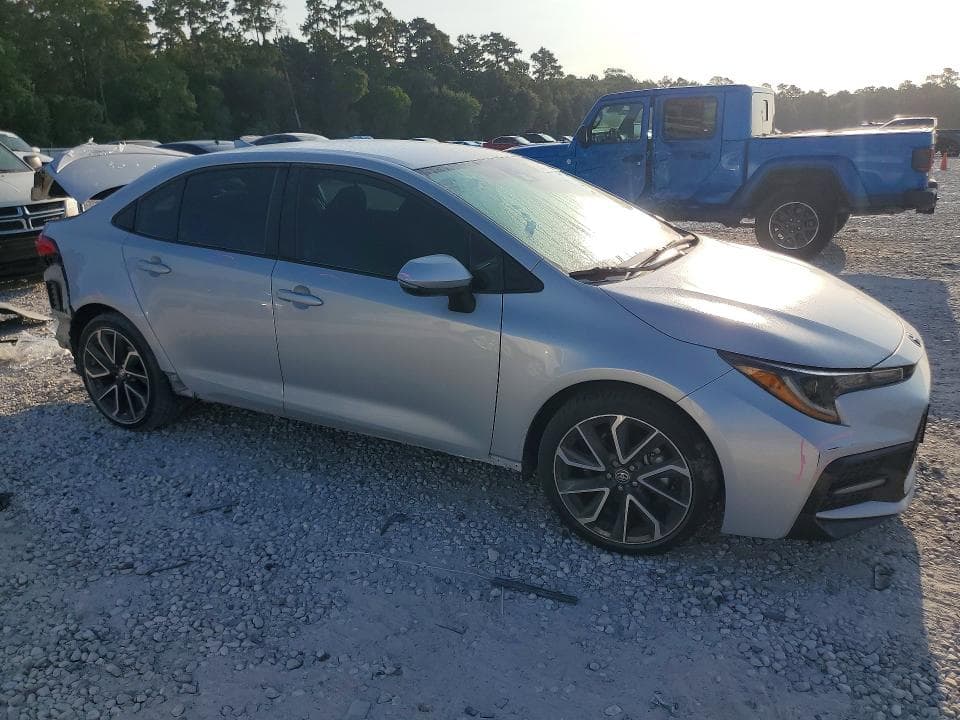 2020 TOYOTA COROLLA SE 4