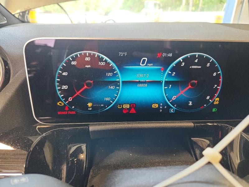 2021 MERCEDES-BENZ GLA 250 4MATIC 9
