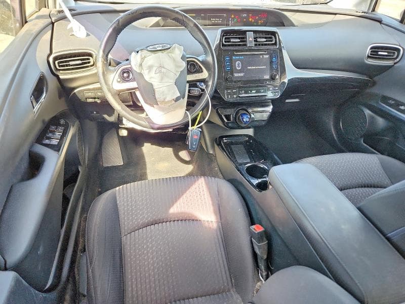 2018 TOYOTA PRIUS THREE 8