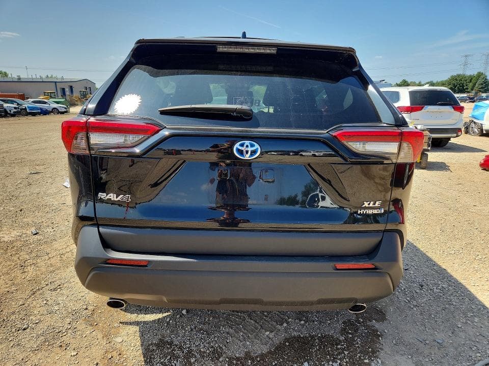 2024 TOYOTA RAV4 HYBRID XLE 6