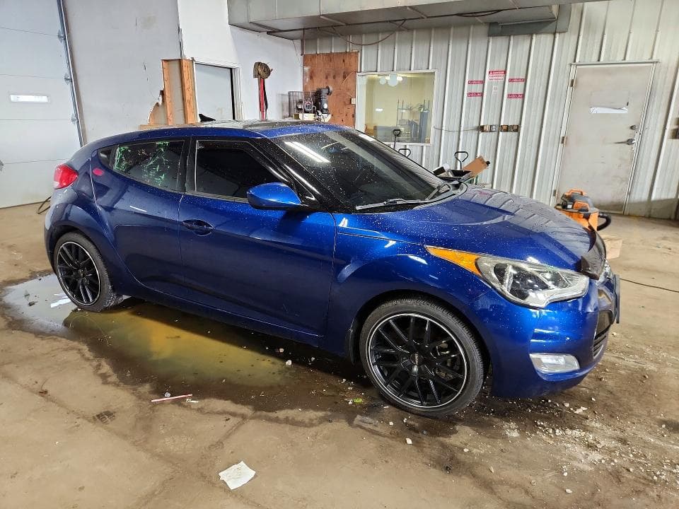 2017 HYUNDAI VELOSTER VALUE EDITION 4