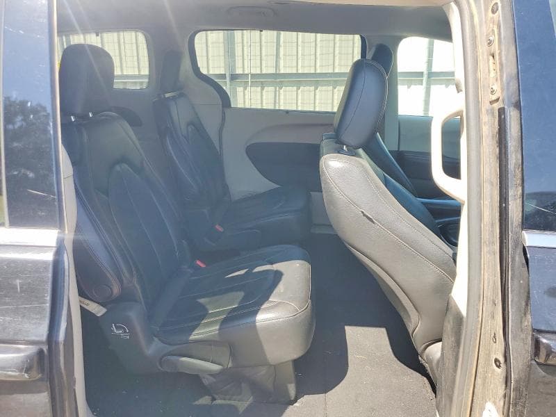 2020 CHRYSLER PACIFICA TOURING L 10