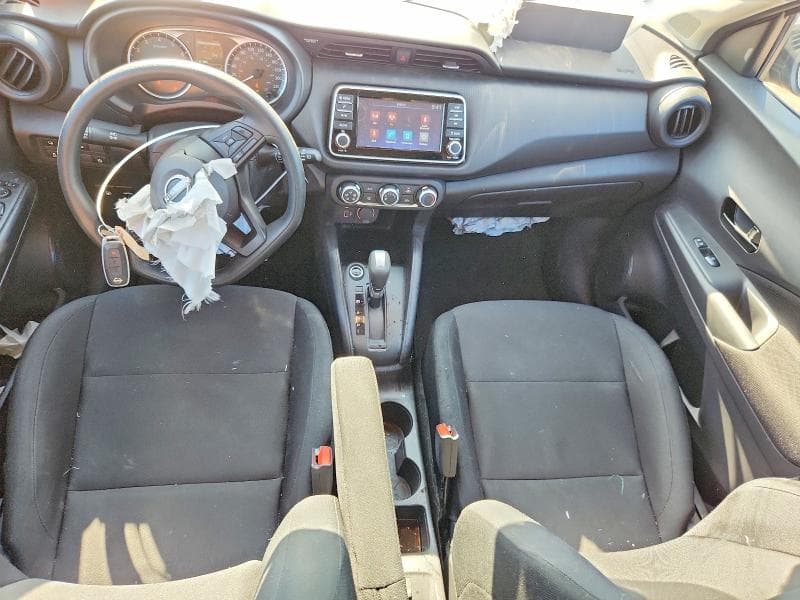2025 NISSAN KICKS PLAY S 8