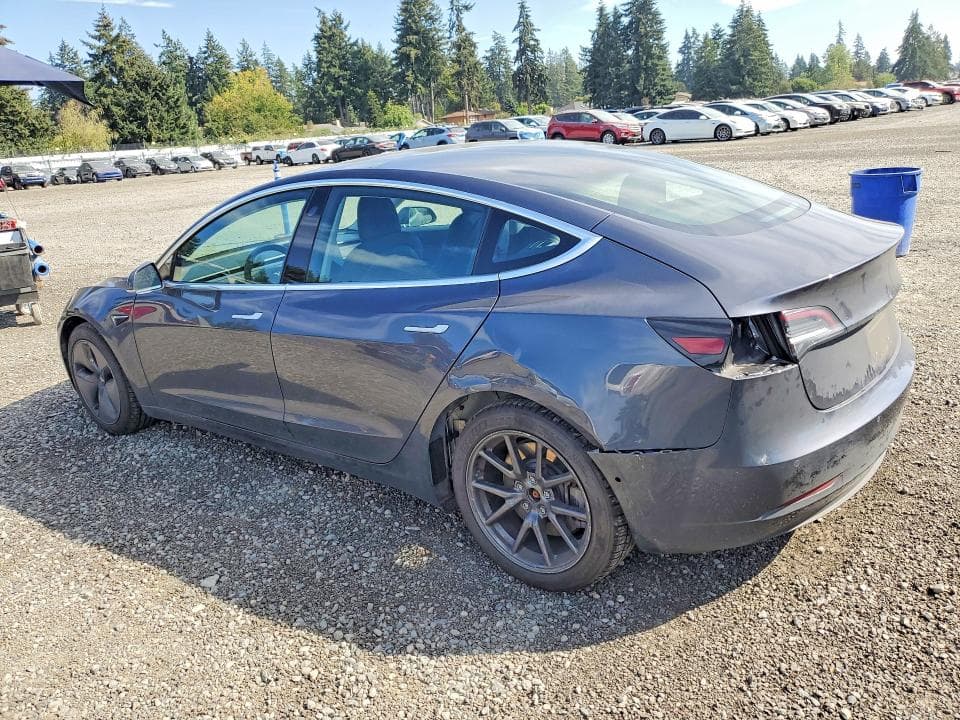 2018 TESLA MODEL 3 2