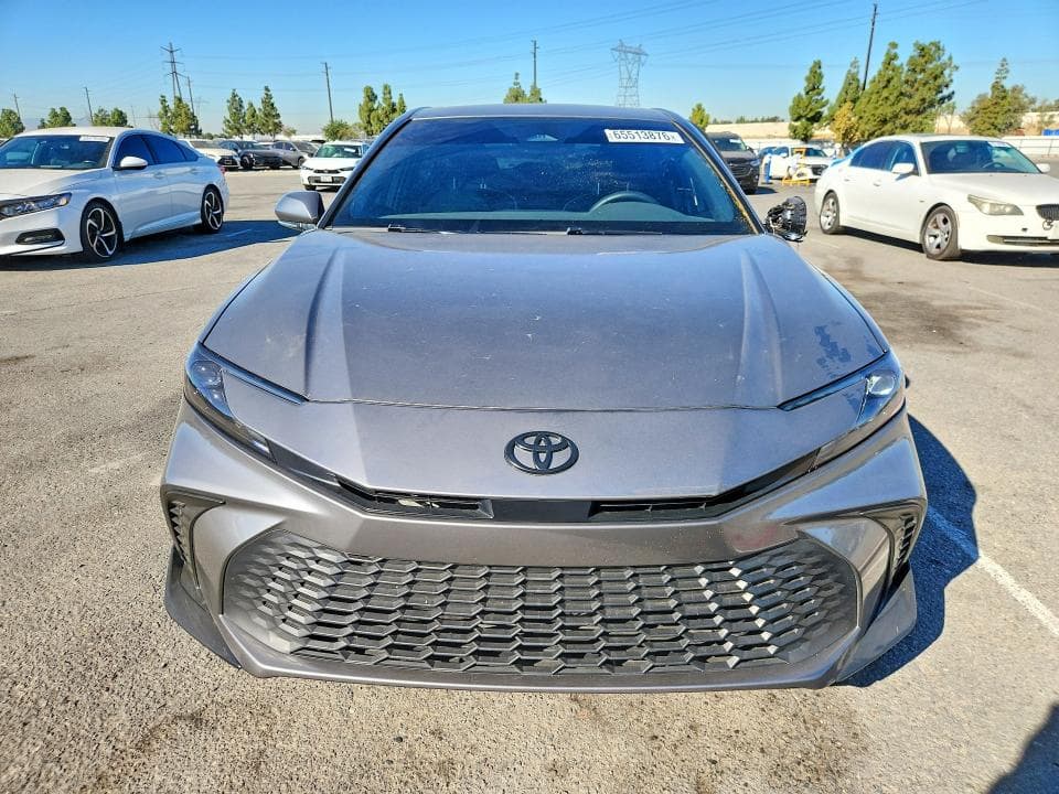 2025 TOYOTA CAMRY SE 5