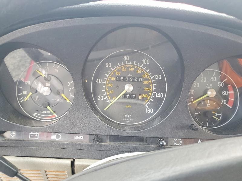 1984 MERCEDES-BENZ 380 SL 9
