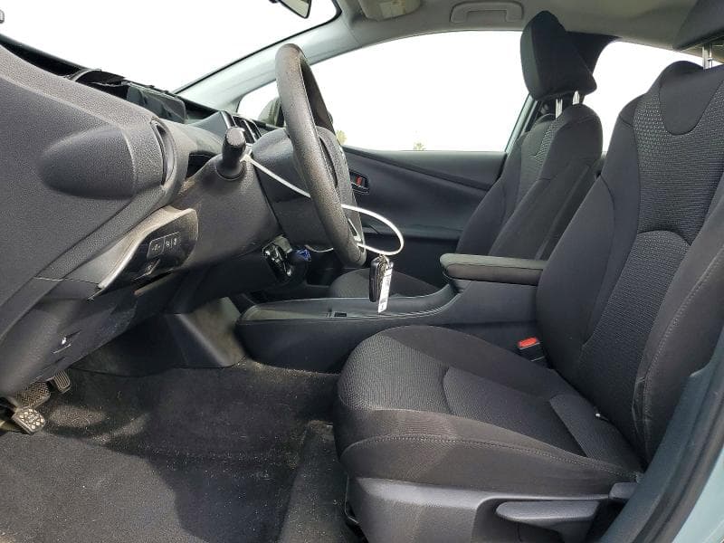 2019 TOYOTA PRIUS LE 7