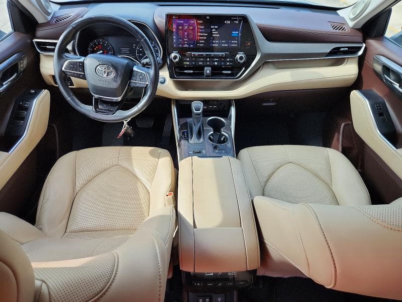 2020 TOYOTA HIGHLANDER LIMITED 8