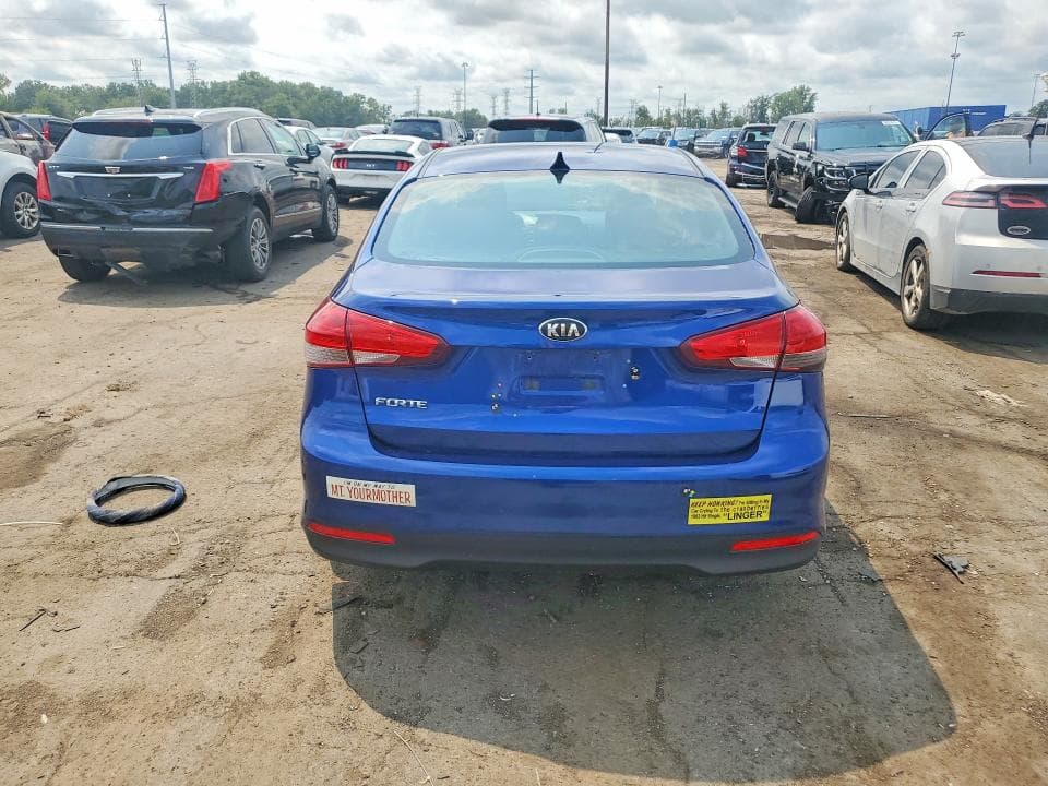 2017 KIA FORTE LX 6