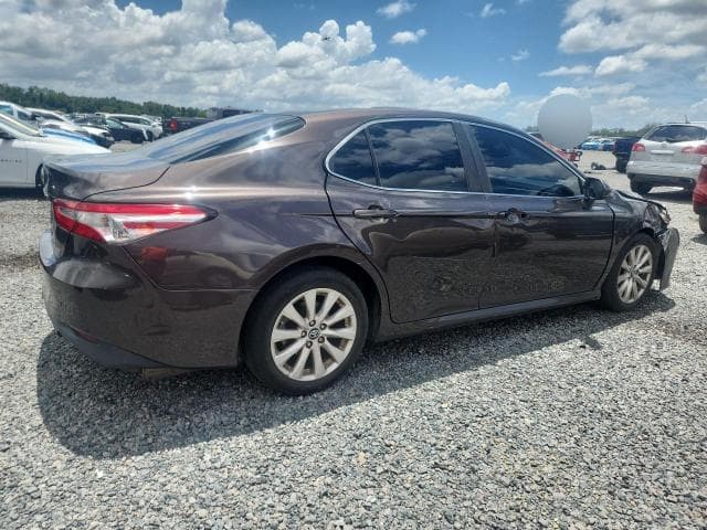 2018 TOYOTA CAMRY LE 3