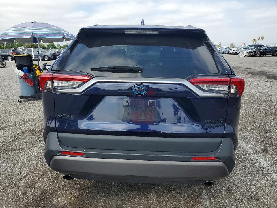 2019 TOYOTA RAV4 LIMITED 6