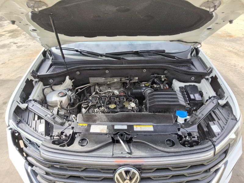 2025 VOLKSWAGEN ATLAS CROSS SPORT SE 12