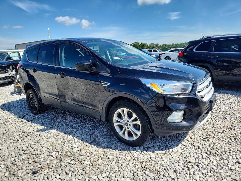 2019 FORD ESCAPE SE 4