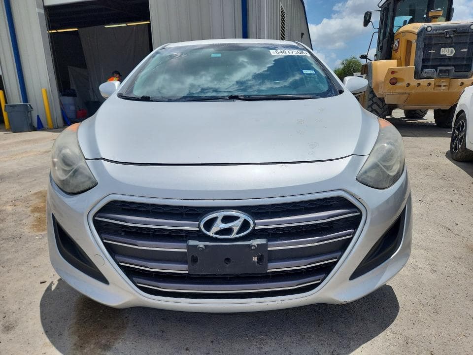 2017 HYUNDAI ELANTRA GT BASE 5