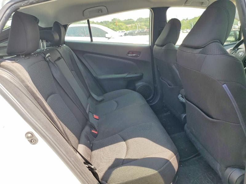 2019 TOYOTA PRIUS LE 10