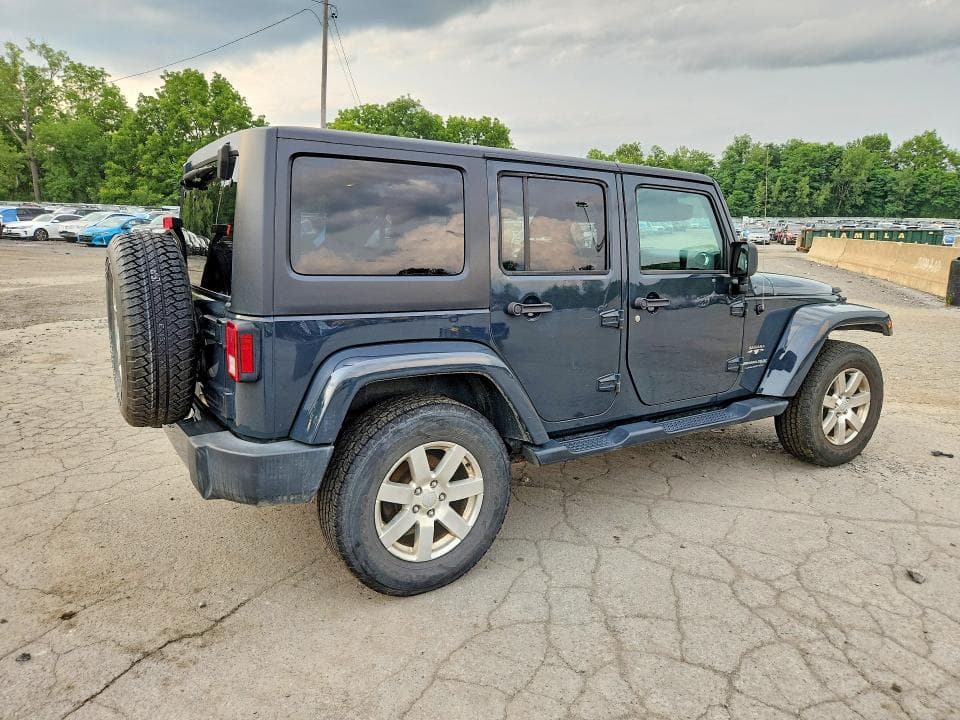 2018 JEEP WRANGLER UNLIMITED SAHARA 3