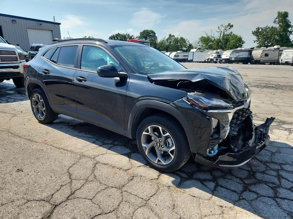 2025 CHEVROLET TRAX 1LT 4