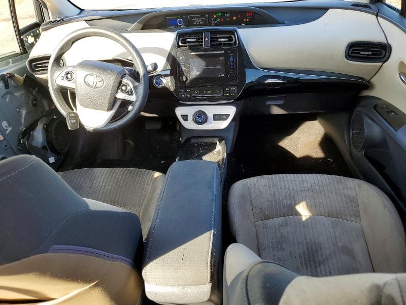 2017 TOYOTA PRIUS TWO 8