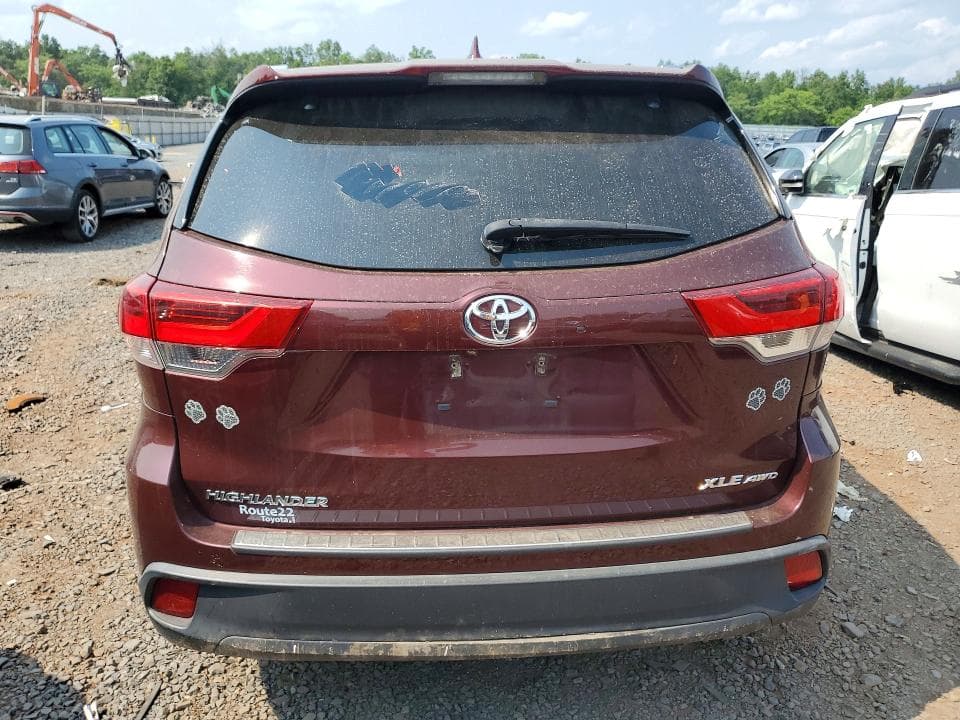 2019 TOYOTA HIGHLANDER XLE 6