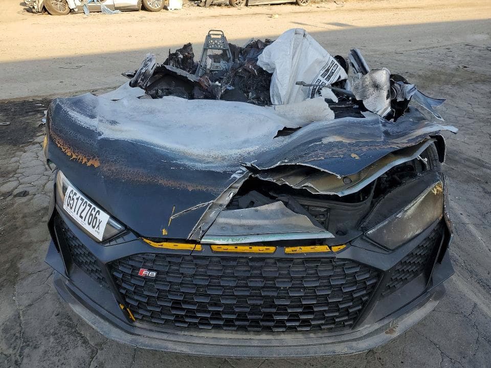 2022 AUDI R8 5