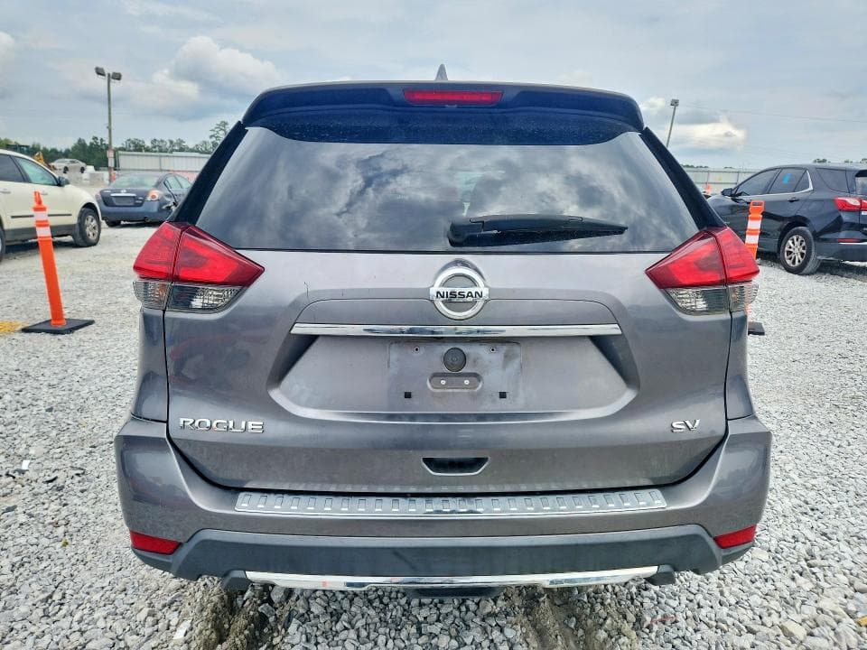 2017 NISSAN ROGUE SV 6