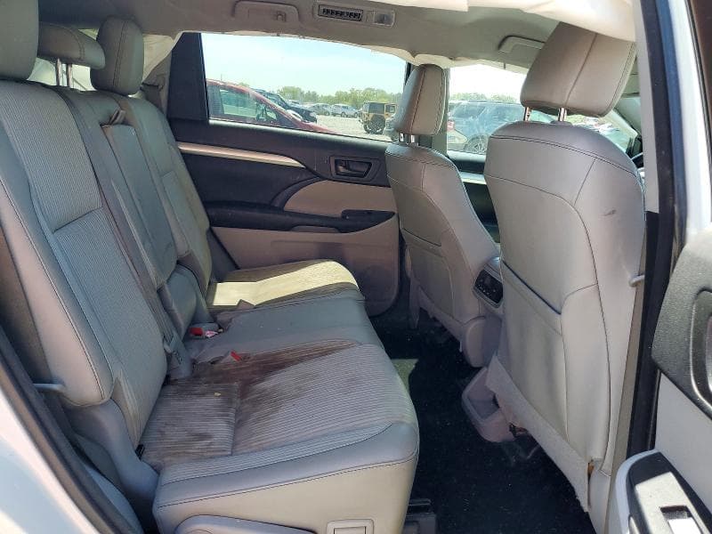 2017 TOYOTA HIGHLANDER LE PLUS 11