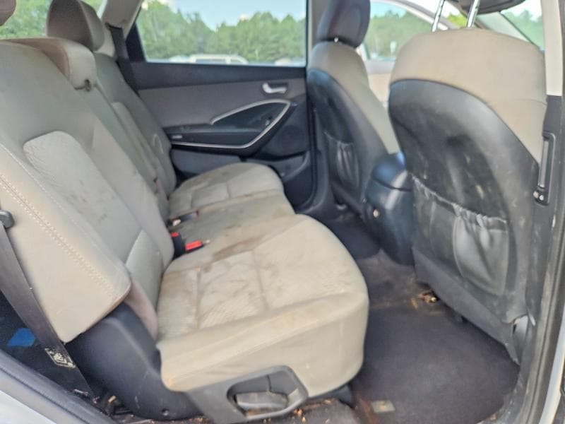 2017 HYUNDAI SANTA FE SE 10