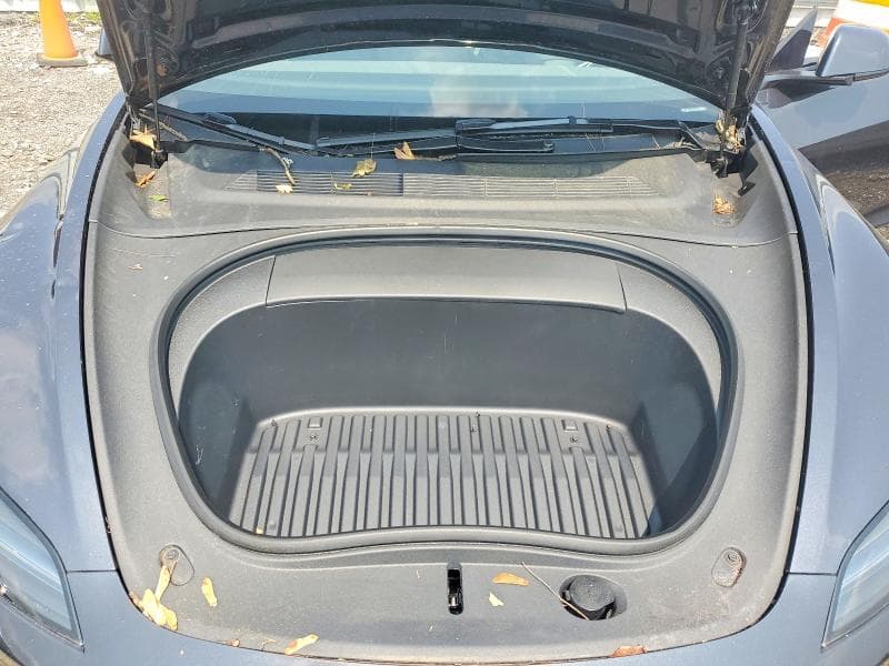2024 TESLA MODEL 3 11