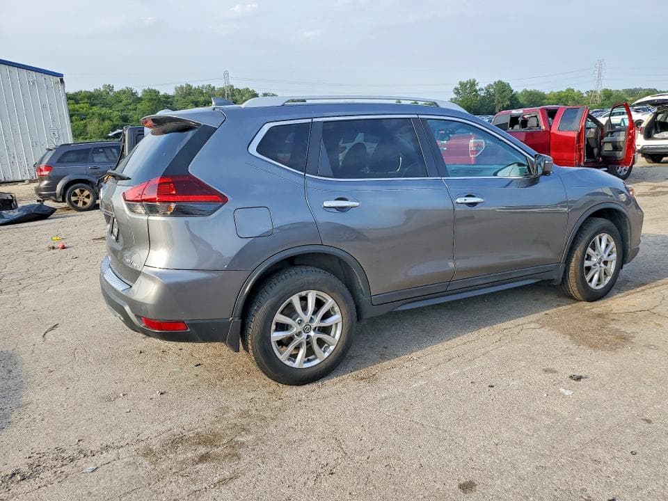 2018 NISSAN ROGUE SV 3
