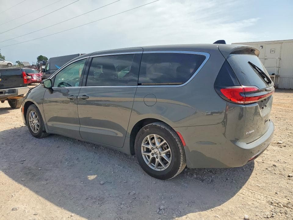 2023 CHRYSLER PACIFICA TOURING L 2