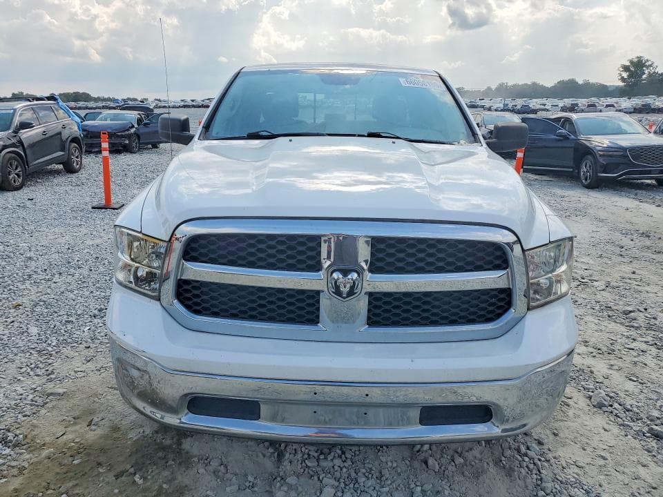 2017 RAM 1500 SLT 5