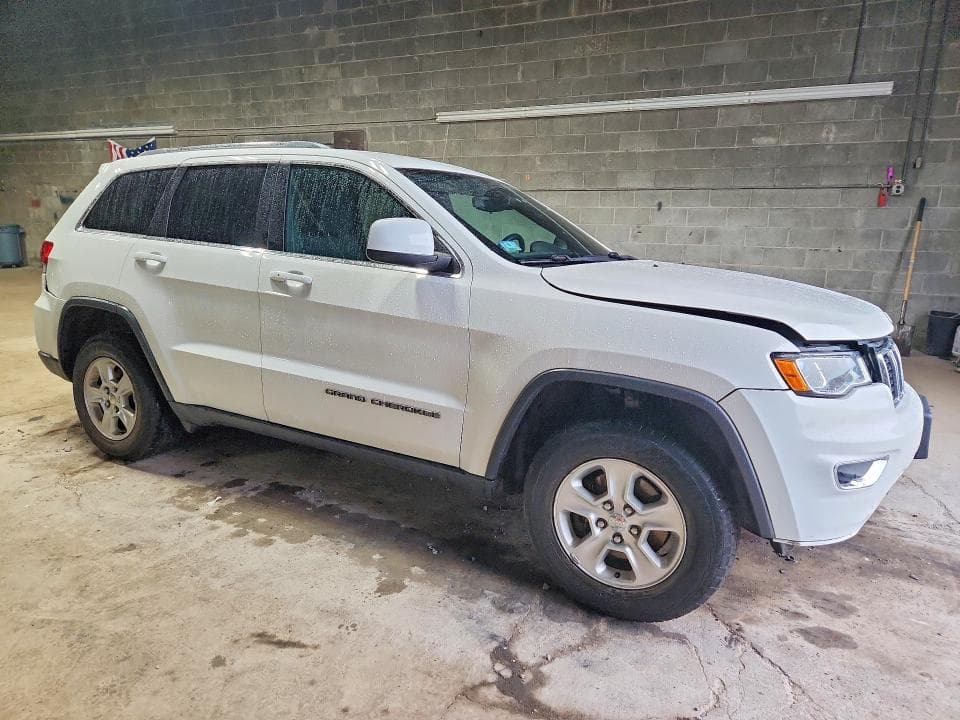 2017 JEEP GRAND CHEROKEE LAREDO 4