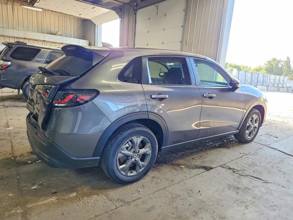 2027 HONDA HR-V LX 3