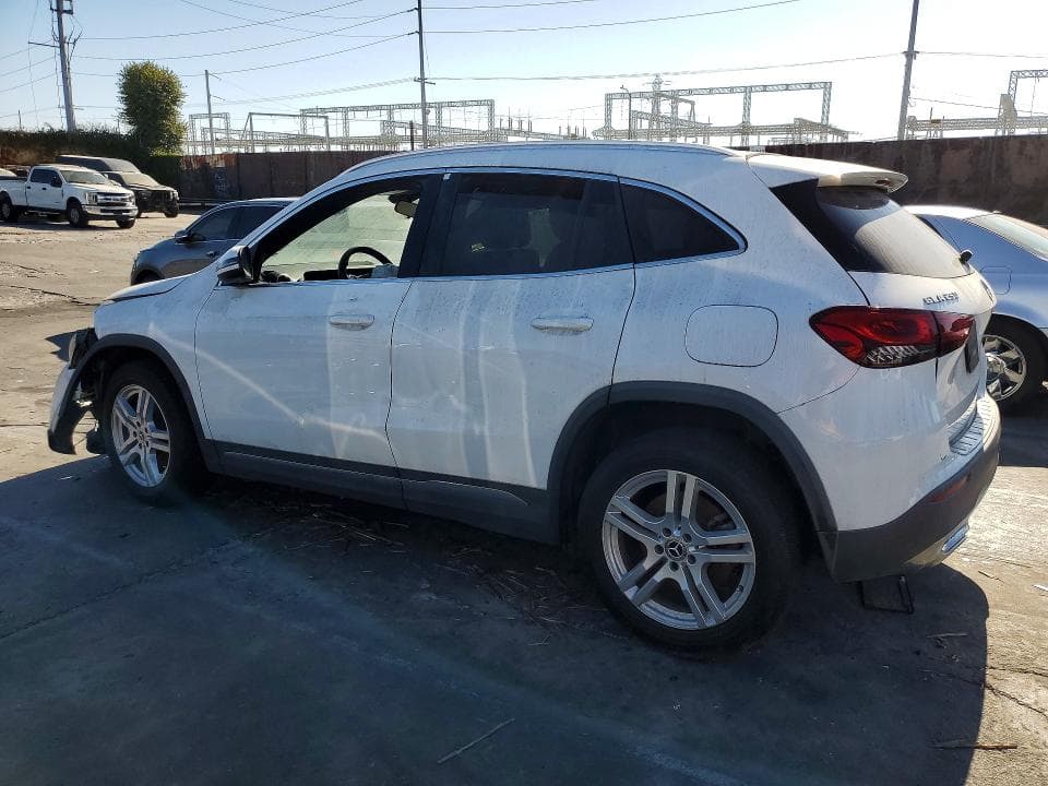 2021 MERCEDES-BENZ GLA 250 2