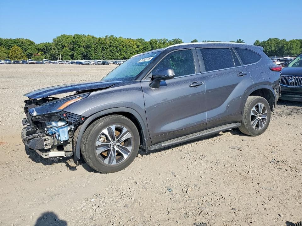 2023 TOYOTA HIGHLANDER XLE - 1