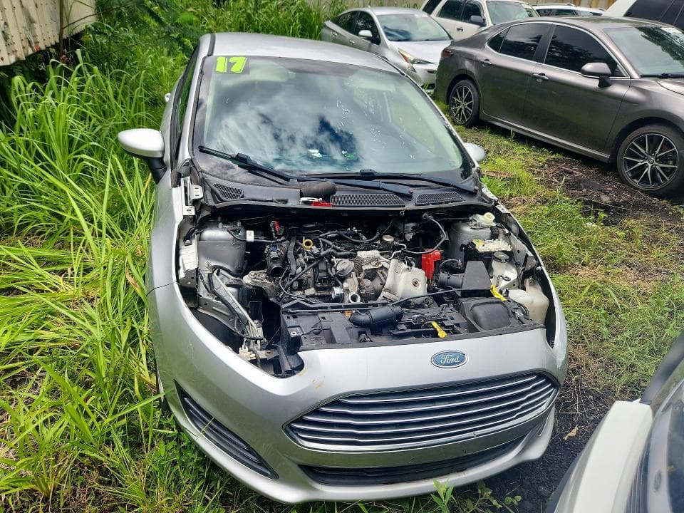 2017 FORD FIESTA SE 5