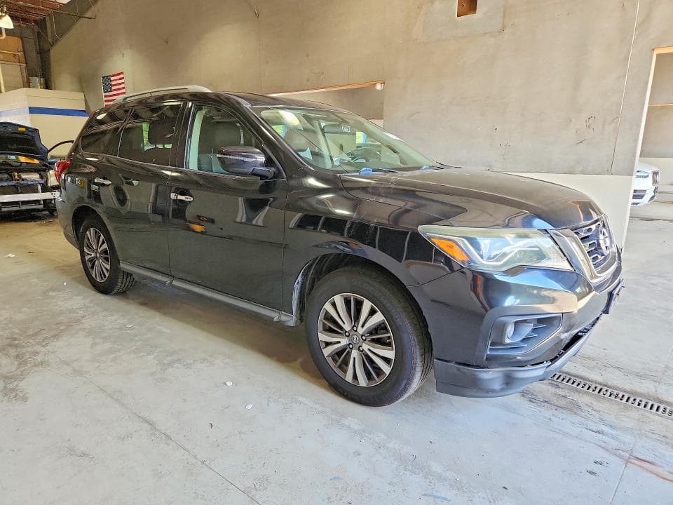 2018 NISSAN PATHFINDER S 4