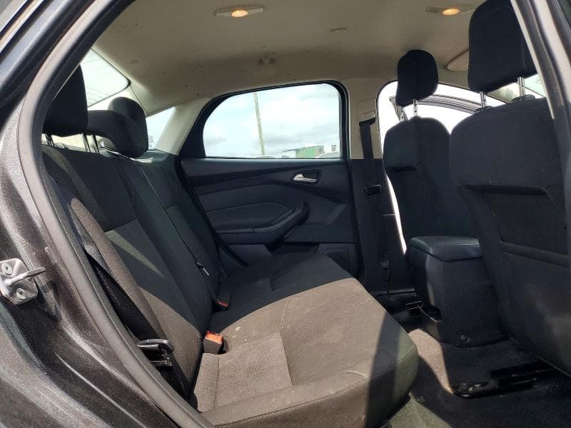 2018 FORD FOCUS SE 10