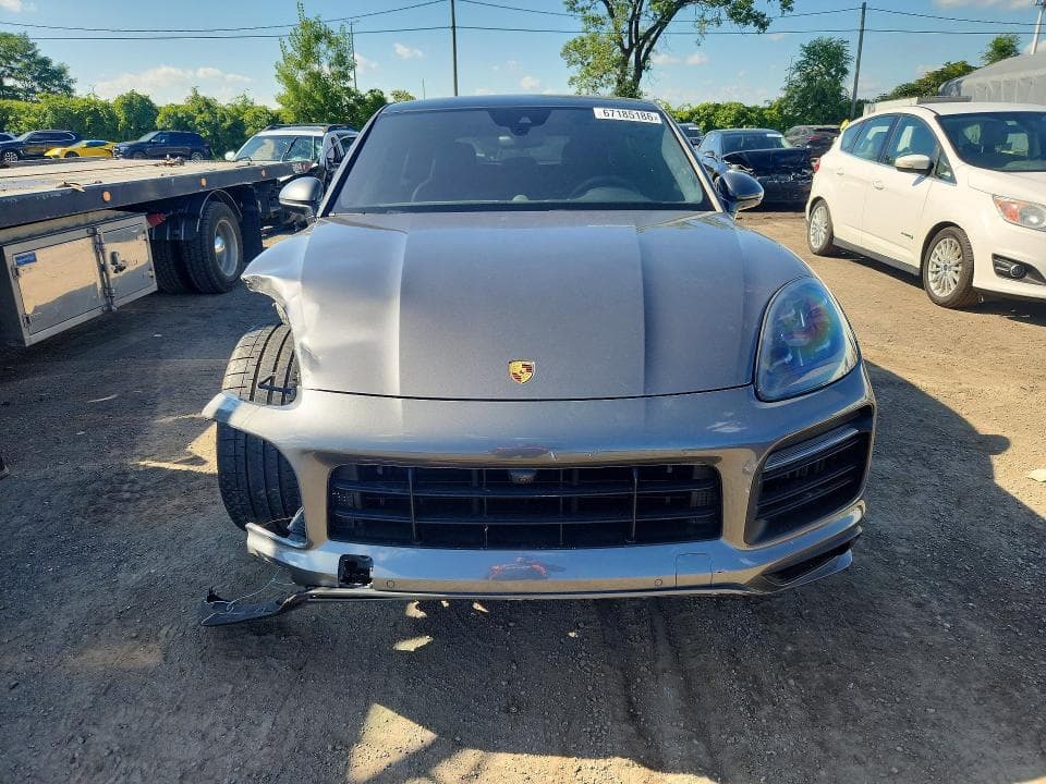 2021 PORSCHE CAYENNE GTS COUPE 5