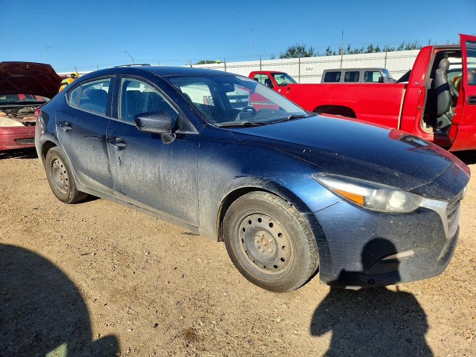 2017 MAZDA 3 SE 4