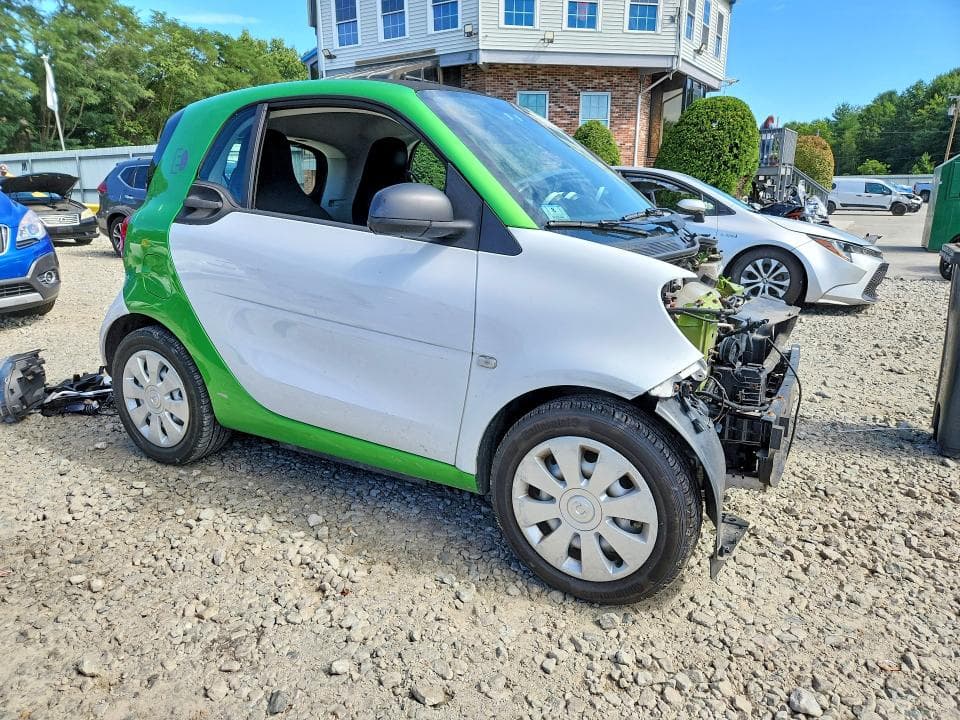 2018 SMART FORTWO 4