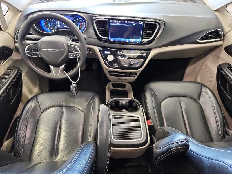 2022 CHRYSLER PACIFICA TOURING L 8