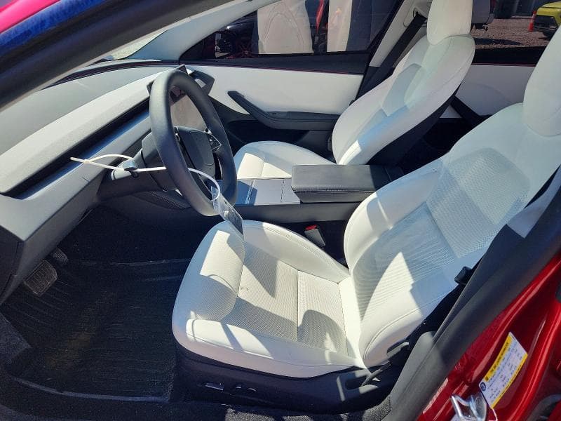 2026 TESLA MODEL 3 7