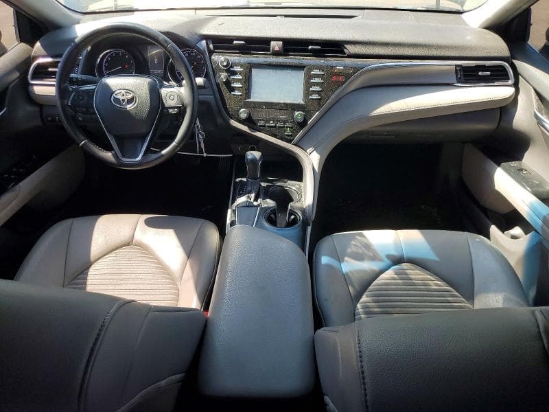 2018 TOYOTA CAMRY SE 8