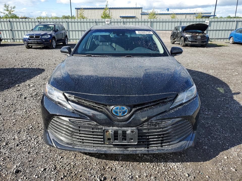 2018 TOYOTA CAMRY LE 5