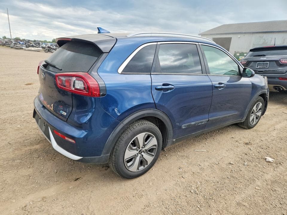 2019 KIA NIRO LX 3